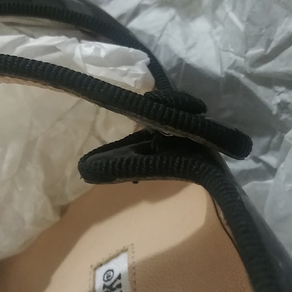 SOLD 💕 Authentic Manolo Blahnik Mary Jane Pumps 2 - Picture 9 of 12